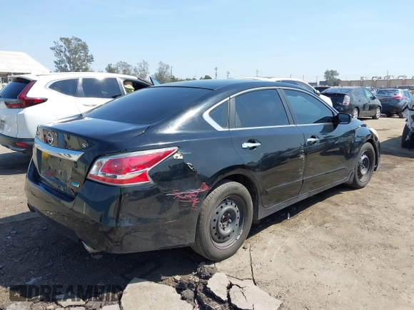 2015 Nissan Altima 2.5 z VIN 1N4AL3AP2FN914521, wystawiony jako IAAI lot #41987003 z przebiegiem 143 981 mil mil oraz . Historia ofert i sprzedaży dostępna na DreamBid. Obrazek 4.