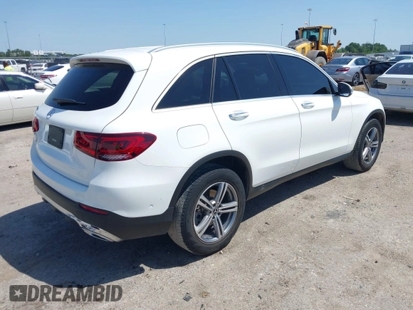 2022 Mercedes-Benz GLC with VIN W1N0G8DB3NV327355, listed as a IAAI auction lot 42008467 with 43,819 mi miles. Bid and sale history available at carsss.com. Image 4.