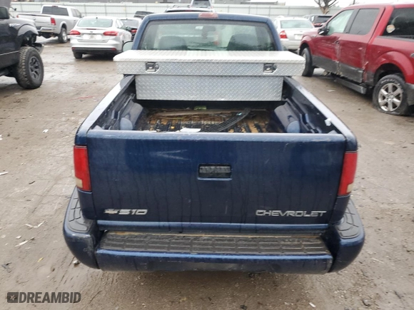 2000 Chevrolet S-10 LS with VIN 1GCCS1447Y8118831, listed as a Copart auction lot 84090064 with 0 mi miles and Salvage Title. Bid and sale history available at carsss.com. Image 6.