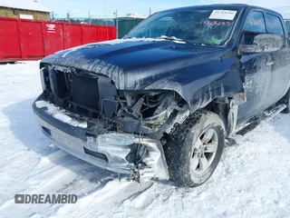 2013 Ram 1500 Express z VIN 1C6RR7KT5DS692688, wystawiony jako IAAI lot #41315199 z przebiegiem 216 438 mil mil oraz . Historia ofert i sprzedaży dostępna na DreamBid. Obrazek 6.