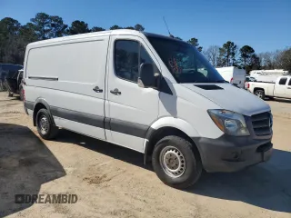 2016 Mercedes-Benz Sprinter Cargo with VIN WD3PE7DD8GP279862, listed as a Copart auction lot 45081325 with 220,116 mi miles and Clean Title. Bid and sale history available at carsss.com. Image 4.