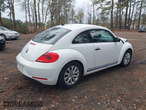 2015 Volkswagen Beetle Fleet Edition with VIN 3VWF17AT6FM608021, listed as a IAAI auction lot 41035216 with 97,892 mi miles and . Bid and sale history available at DreamBid. Image 4.