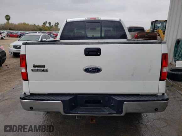 2004 Ford F-150 XLT with VIN 1FTPW12534KD85821, listed as a Copart auction lot 42437165 with 232,430 mi miles and Clean Title. Bid and sale history available at carsss.com. Image 6.