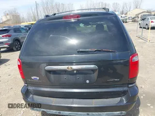 2005 Chrysler Town & Country Limited with VIN 2C8GP64L35R355967, listed as a IAAI auction lot 42106189 with 287,568 mi miles. Bid and sale history available at carsss.com. Image 16.