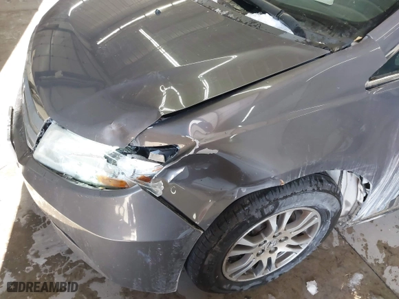 2012 Honda Odyssey EX-L with VIN 5FNRL5H66CB101151, listed as a IAAI auction lot 41504250 with 261,836 mi miles. Bid and sale history available at carsss.com. Image 6.