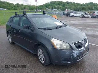 2009 Pontiac Vibe w/1SB with VIN 5Y2SP67009Z422467, listed as a IAAI auction lot 42152852 with 196,350 mi miles. Bid and sale history available at carsss.com. Image 1.