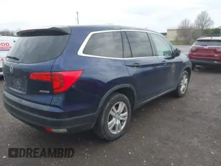 2016 Honda Pilot LX with VIN 5FNYF6H13GB061503, listed as a IAAI auction lot 42096651 with 226,785 mi miles. Bid and sale history available at carsss.com. Image 4.