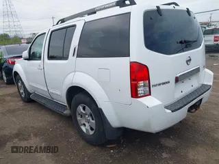 2007 Nissan Pathfinder SE with VIN 5N1AR18W97C640012, listed as a IAAI auction lot 42062693 with 298,370 mi miles. Bid and sale history available at carsss.com. Image 3.