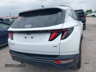 2024 Hyundai Tucson SEL with VIN 5NMJBCDE1RH295953, listed as a IAAI auction lot 42140368 with 39,024 mi miles. Bid and sale history available at carsss.com. Image 16.