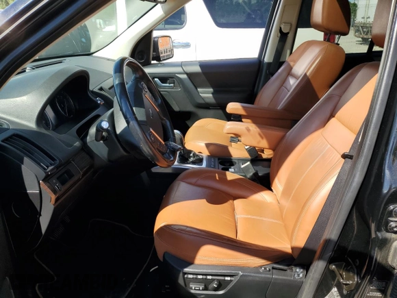 2014 Land Rover LR2 HSE Lux z VIN SALFT2BG1EH408029, wystawiony jako Copart lot #58658624 z przebiegiem 137 241 mil mil oraz Szkoda całkowita • Salvage title. Historia ofert i sprzedaży dostępna na DreamBid. Obrazek 7.