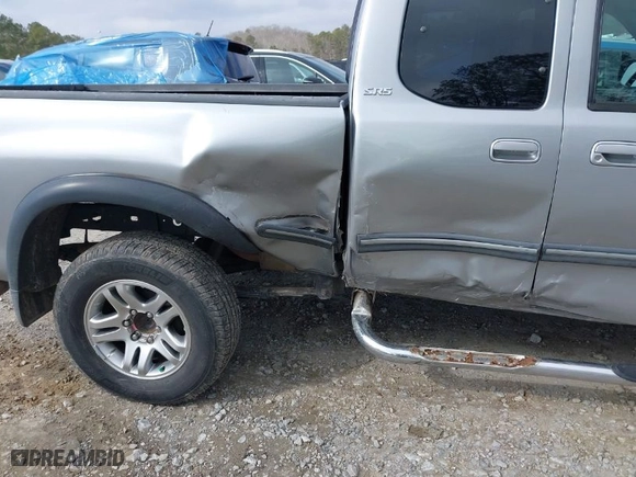 2002 Toyota Tundra SR5 with VIN 5TBRT34132S303771, listed as a IAAI auction lot 41633862 with 162,395 mi miles. Bid and sale history available at carsss.com. Image 6.