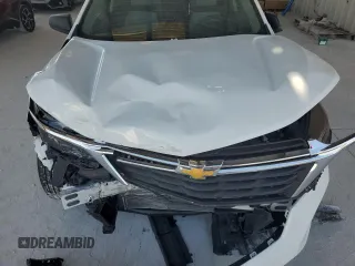2022 Chevrolet Equinox LS z VIN 3GNAXHEVXNS237315, wystawiony jako Copart lot #57390925 z przebiegiem 22 590 mil mil oraz Szkoda całkowita • Salvage title. Historia ofert i sprzedaży dostępna na DreamBid. Obrazek 12.
