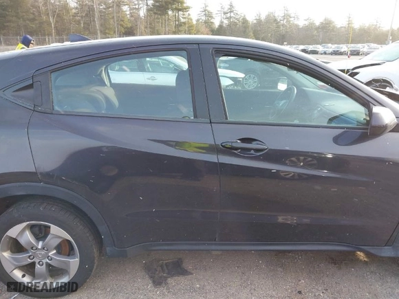 2018 Honda HR-V LX with VIN 3CZRU6H32JM728375, listed as a IAAI auction lot 41218333 with NaN miles. Bid and sale history available at carsss.com. Image 13.