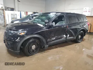 2022 Ford Police Interceptor Utility z VIN 1FM5K8AW1NNA01987, wystawiony jako Copart lot #45993075 z przebiegiem 58 342 mil mil oraz Szkody całkowita. Historia ofert i sprzedaży dostępna na DreamBid. Obrazek 1.