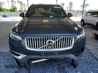 2021 Volvo XC90 Inscription z VIN YV4A22PL7M1733928, wystawiony jako Copart lot #55305155 z przebiegiem 21 817 mil mil oraz Szkoda całkowita • Salvage title. Historia ofert i sprzedaży dostępna na DreamBid. Obrazek 5.