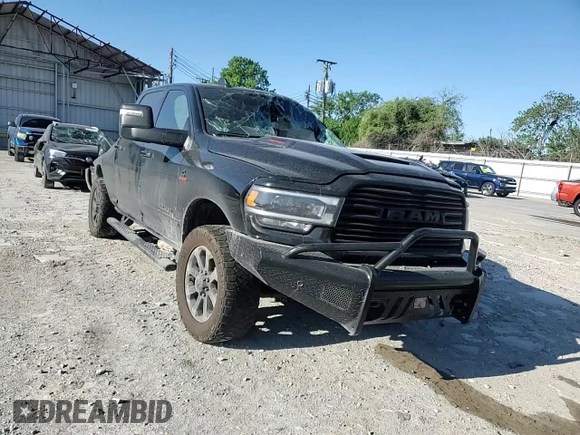 2023 Ram 2500 Laramie z VIN 3C6UR5FLXPG618137, wystawiony jako Copart lot #51846005 z przebiegiem Nie podano mil oraz Szkoda całkowita • Salvage title. Historia ofert i sprzedaży dostępna na DreamBid. Obrazek 10.