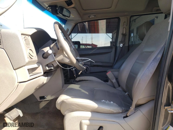 2006 Jeep Commander with VIN 1J8HH48K96C276752, listed as a Copart auction lot 49312975 with 138,846 mi miles and Salvage Title. Bid and sale history available at carsss.com. Image 7.