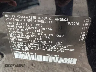 2019 Volkswagen Atlas SE with VIN 1V2UR2CA3KC613611, listed as a IAAI auction lot 42135382 with 62,514 mi miles and . Bid and sale history available at DreamBid. Image 9.