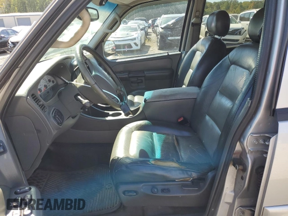 2004 Ford Explorer Sport Trac XLS z VIN 1FMDU77K24UA03885, wystawiony jako Copart lot #75434684 z przebiegiem Nie podano mil oraz Szkoda całkowita • Salvage title. Historia ofert i sprzedaży dostępna na DreamBid. Obrazek 7.
