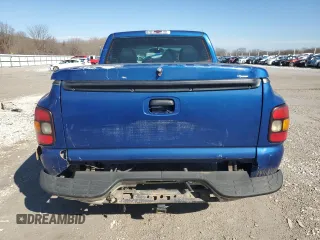 2004 Chevrolet Silverado 1500 LS with VIN 1GCEC14V84Z196019, listed as a Copart auction lot 45602055 with 212,230 mi miles and Salvage Title. Bid and sale history available at carsss.com. Image 6.