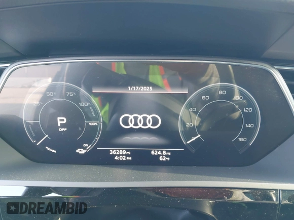 2022 Audi e-tron Chronos with VIN WA1VABGE2NB039405, listed as a IAAI auction lot 41360899 with 36,289 mi miles. Bid and sale history available at carsss.com. Image 7.