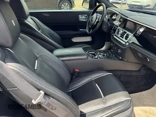 2019 Rolls-Royce Wraith z VIN SCA665C54KUX87311, wystawiony jako Copart lot #52000635 z przebiegiem 14 875 mil mil oraz Tytuł czysty. Historia ofert i sprzedaży dostępna na DreamBid. Obrazek 5.