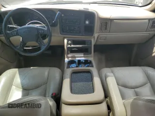 2004 Chevrolet Suburban Z71 with VIN 3GNFK16Z64G192680, listed as a Copart auction lot 61757455 with 257,517 mi miles and Salvage title. Bid and sale history available at DreamBid. Image 8.