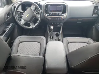 2022 Chevrolet Colorado 4WD Z71 z VIN 1GCGTDEN0N1164190, wystawiony jako Copart lot #57850875 z przebiegiem 18 788 mil mil oraz Szkoda całkowita • Salvage title. Historia ofert i sprzedaży dostępna na DreamBid. Obrazek 8.