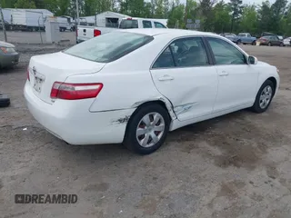 2007 Toyota Camry CE with VIN 4T1BE46K77U639534, listed as a IAAI auction lot 42094440 with 172,318 mi miles and . Bid and sale history available at DreamBid. Image 4.