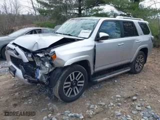 2014 Toyota 4Runner Limited with VIN JTEBU5JR4E5160461, listed as a IAAI auction lot 41960819 with 189,287 mi miles. Bid and sale history available at carsss.com. Image 2.
