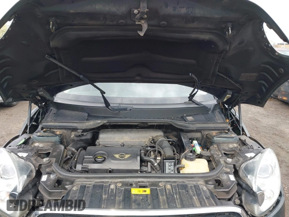 2011 MINI Countryman S with VIN WMWZC5C54BWL54135, listed as a IAAI auction lot 42034897 with 130,082 mi miles and . Bid and sale history available at DreamBid. Image 10.