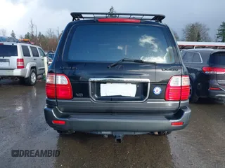 2001 Lexus LX 470 with VIN JTJHT00W613500563, listed as a IAAI auction lot 41730804 with 232,647 mi miles and . Bid and sale history available at carsss.com. Image 16.