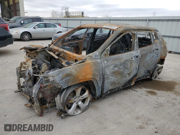 2018 Jeep Compass Latitude with VIN 3C4NJDBB3JT231553, listed as a Copart auction lot 43999025 with Not Provided miles and Non Repairable. Bid and sale history available at carsss.com. Image 1.