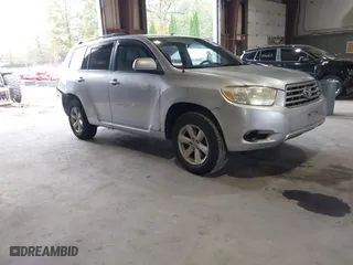 2009 Toyota Highlander with VIN JTEES41A492137521, listed as a IAAI auction lot 40456636 with 110,034 mi miles. Bid and sale history available at carsss.com. Image 1.
