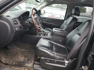 2008 GMC Yukon XL z VIN 1GKFK66858J167629, wystawiony jako Copart lot #50407075 z przebiegiem 182 832 mil mil oraz Szkoda całkowita • Salvage title. Historia ofert i sprzedaży dostępna na DreamBid. Obrazek 7.