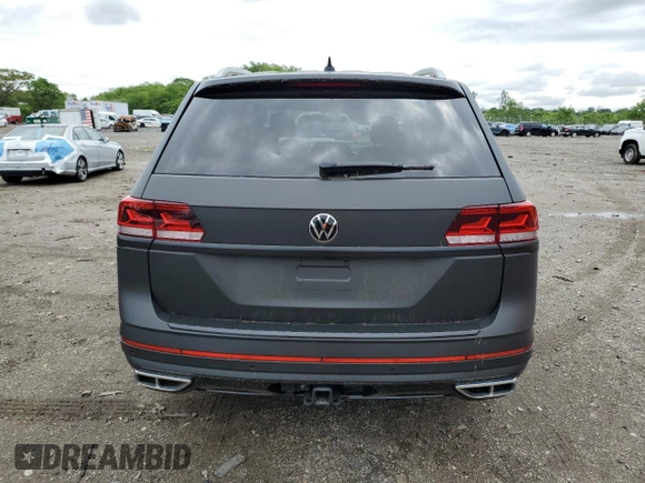 2022 Volkswagen Atlas SEL Premium R-Line with VIN 1V2FR2CA5NC522076, listed as a Copart auction lot 55854025 with 39,494 mi miles and Salvage title. Bid and sale history available at DreamBid. Image 6.