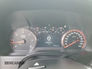 2015 GMC Yukon Denali z VIN 1GKS2CKJ9FR609462, wystawiony jako Copart lot #56685575 z przebiegiem 125 679 mil mil oraz Szkoda całkowita • Salvage title. Historia ofert i sprzedaży dostępna na DreamBid. Obrazek 9.