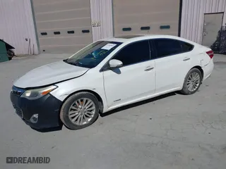 2014 Toyota Avalon Hybrid Limited with VIN 4T1BD1EB3EU027833, listed as a IAAI auction lot 41768569 with NaN miles. Bid and sale history available at carsss.com. Image 17.