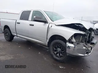 2016 Ram 1500 Tradesman z VIN 1C6RR7ST7GS173887, wystawiony jako IAAI lot #41227235 z przebiegiem 122 515 mil mil oraz . Historia ofert i sprzedaży dostępna na DreamBid. Obrazek 1.