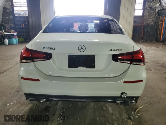 2019 Mercedes-Benz A 220 z VIN WDD3G4FBXKW028712, wystawiony jako Copart lot #59023105 z przebiegiem 95 881 mil mil oraz Szkoda całkowita • Salvage title. Historia ofert i sprzedaży dostępna na DreamBid. Obrazek 6.