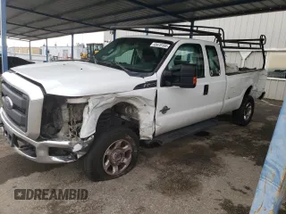2016 Ford Super Duty F-250 SRW XLT with VIN 1FT7X2BT0GEB53259, listed as a Copart auction lot 43478105 with 299,601 mi miles and Salvage Title. Bid and sale history available at carsss.com. Image 1.