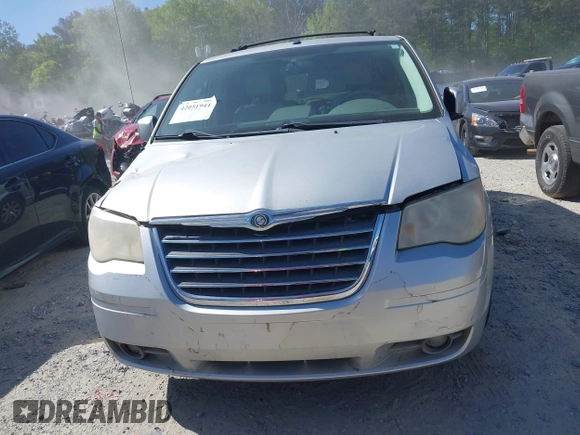 2008 Chrysler Town & Country Touring with VIN 2A8HR54P88R114822, listed as a IAAI auction lot 42051944 with 204,282 mi miles and . Bid and sale history available at DreamBid. Image 12.