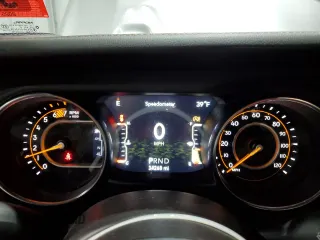 2021 Jeep Wrangler Unlimited Sahara Altitude with VIN 1C4HJXEN1MW692690, listed as a Copart auction lot 84927014 with 34,268 mi miles and Salvage title. Bid and sale history available at DreamBid. Image 9.