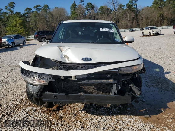 2020 Kia Soul S with VIN KNDJ23AU0L7016034, listed as a Copart auction lot 47012395 with 114,296 mi miles and Salvage Title. Bid and sale history available at carsss.com. Image 5.