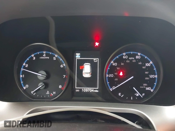 2018 Toyota RAV4 LE z VIN JTMBFREV7JJ207951, wystawiony jako IAAI lot #42376282 z przebiegiem 109 704 mil mil oraz . Historia ofert i sprzedaży dostępna na DreamBid. Obrazek 7.