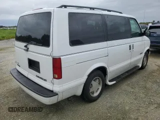 2000 Chevrolet Astro with VIN 1GNDM19W1YB143811, listed as a Copart auction lot 74846404 with 151,944 mi miles and Non Repairable. Bid and sale history available at carsss.com. Image 3.