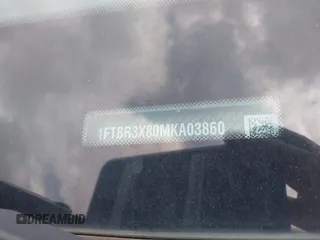 2021 Ford Transit Cargo z VIN 1FTBR3X80MKA03860, wystawiony jako IAAI lot #42102090 z przebiegiem 41 490 mil mil oraz . Historia ofert i sprzedaży dostępna na DreamBid. Obrazek 9.