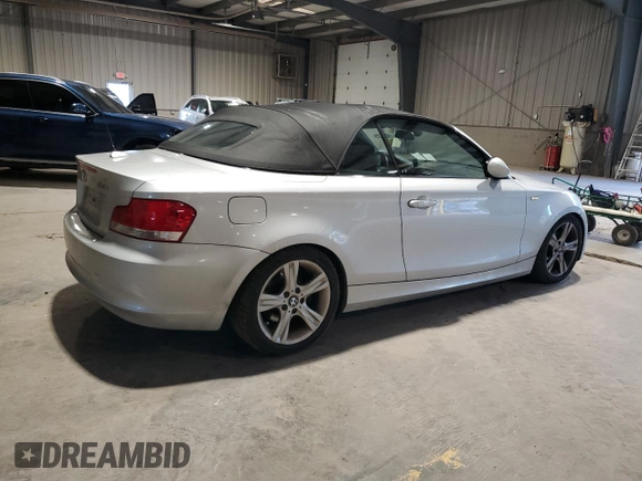 2008 BMW 1 Series 128i with VIN WBAUL73578VE89293, listed as a Copart auction lot 61902535 with 168,652 mi miles and Salvage title. Bid and sale history available at DreamBid. Image 3.