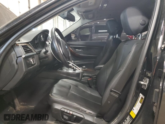 2013 BMW 3 Series 328i xDrive with VIN WBA3B3C55DF534160, listed as a Copart auction lot 47468195 with 216,892 mi miles and Clean title. Bid and sale history available at DreamBid. Image 7.