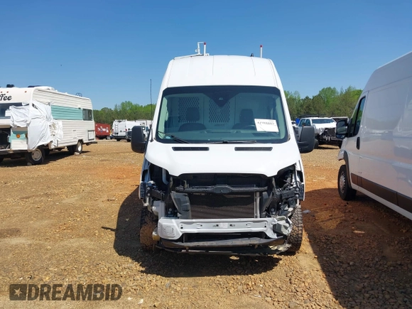 2021 Ford Transit Cargo z VIN 1FTBW3X88MKA42155, wystawiony jako IAAI lot #41988889 z przebiegiem 74 643 mil mil oraz . Historia ofert i sprzedaży dostępna na DreamBid. Obrazek 13.